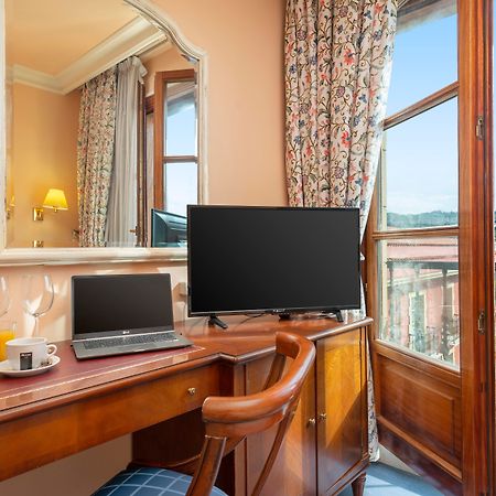 Tryp Bilbao Sondika Hotel エクステリア 写真