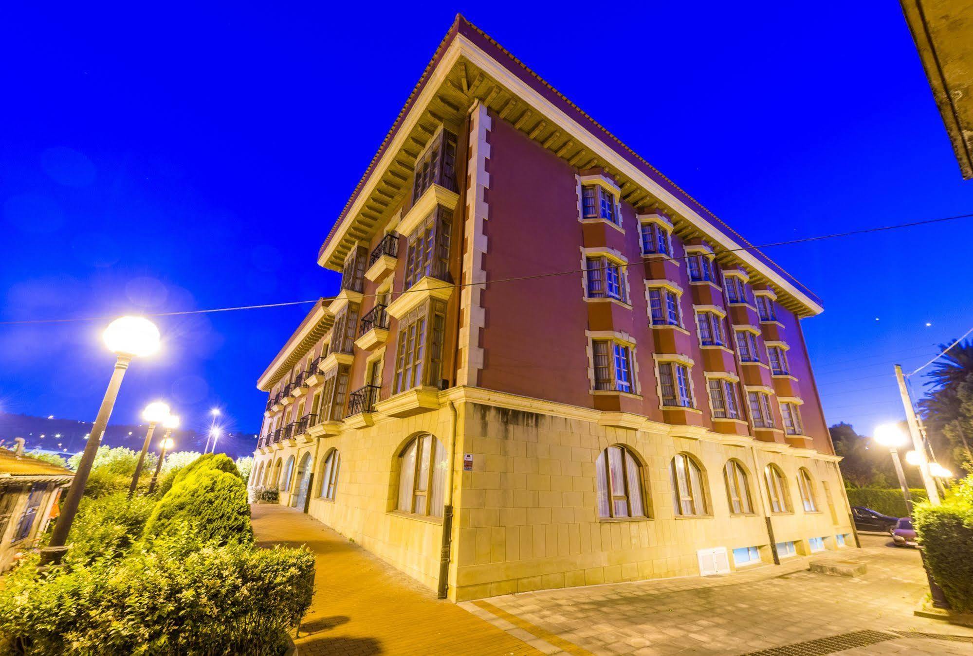 Tryp Bilbao Sondika Hotel エクステリア 写真