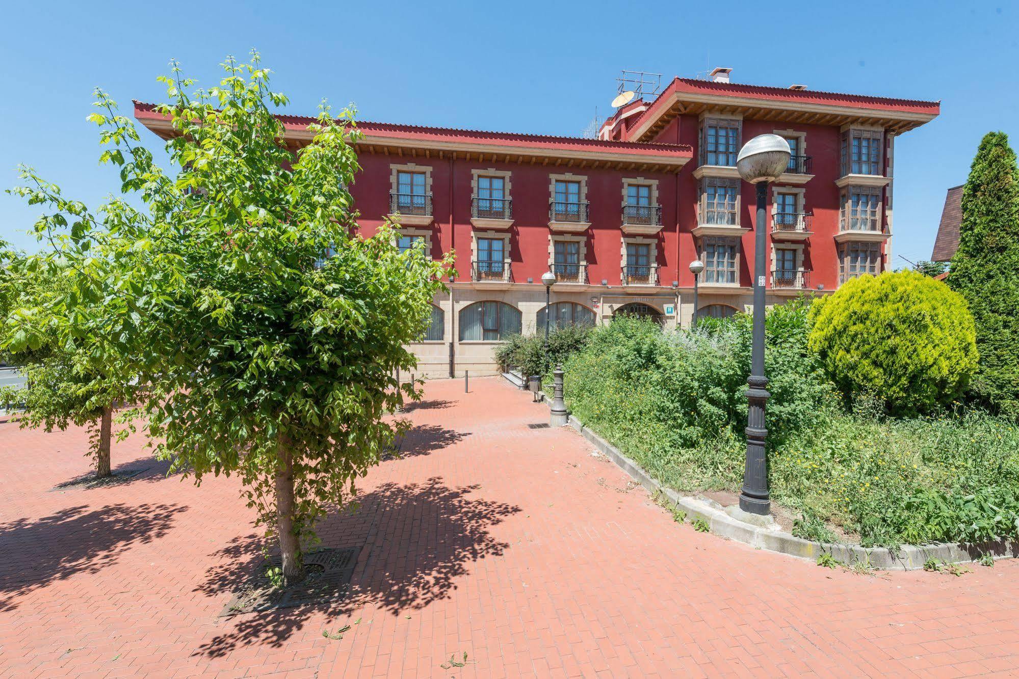 Tryp Bilbao Sondika Hotel エクステリア 写真