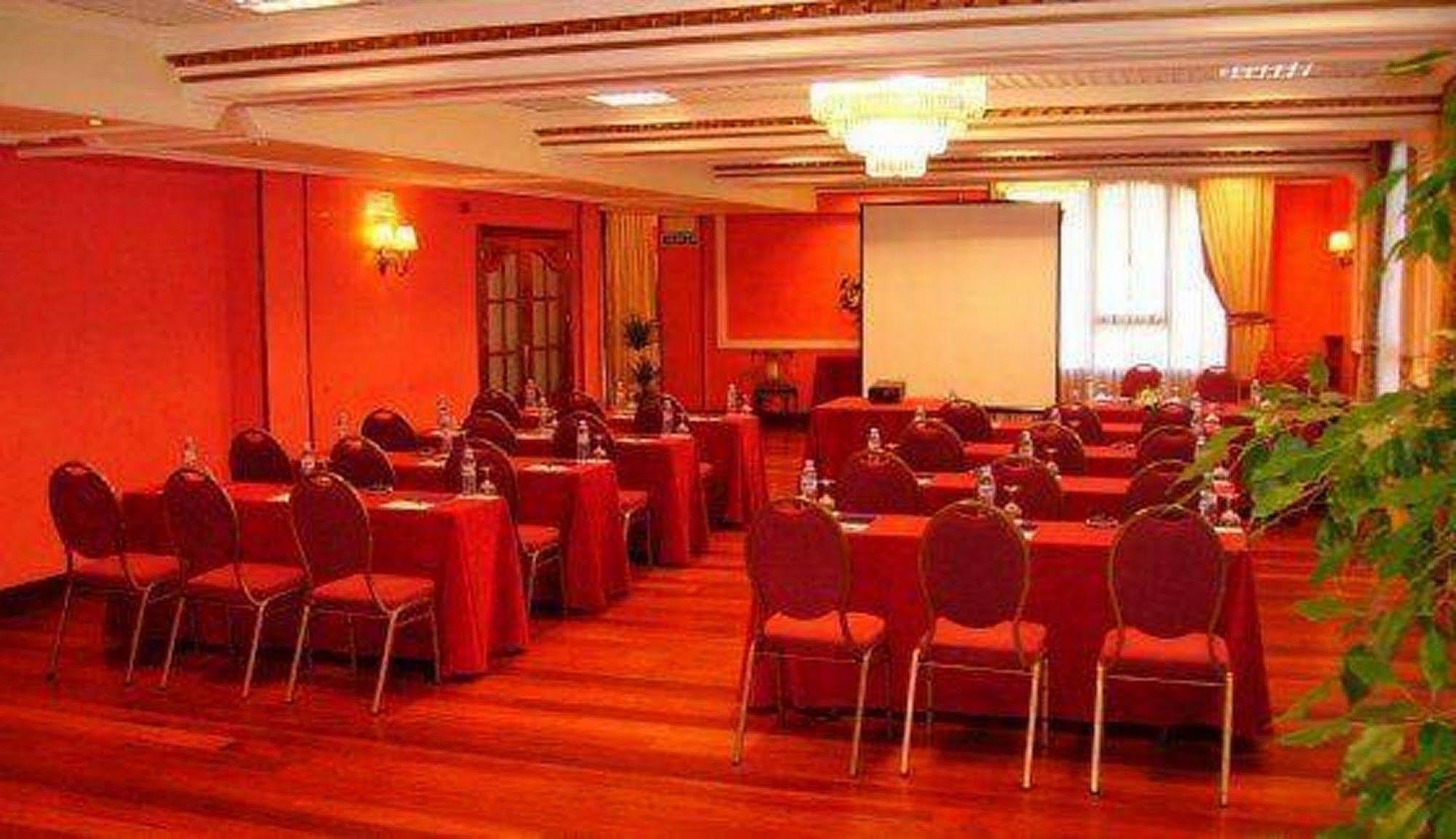 Tryp Bilbao Sondika Hotel 設備 写真