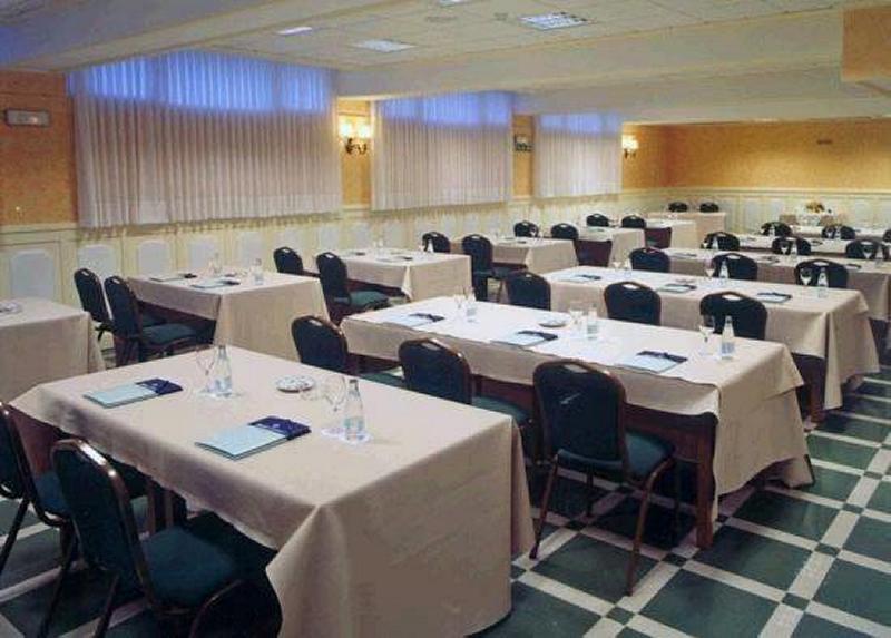 Tryp Bilbao Sondika Hotel ビジネス 写真