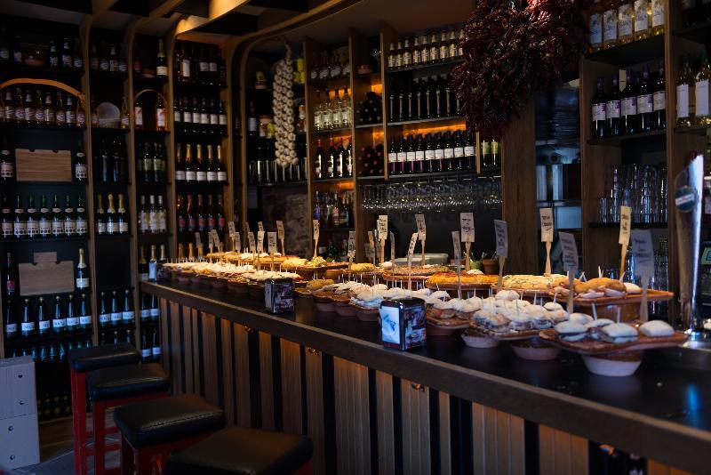 Tryp Bilbao Sondika Hotel エクステリア 写真
