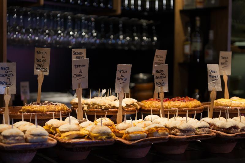 Tryp Bilbao Sondika Hotel エクステリア 写真